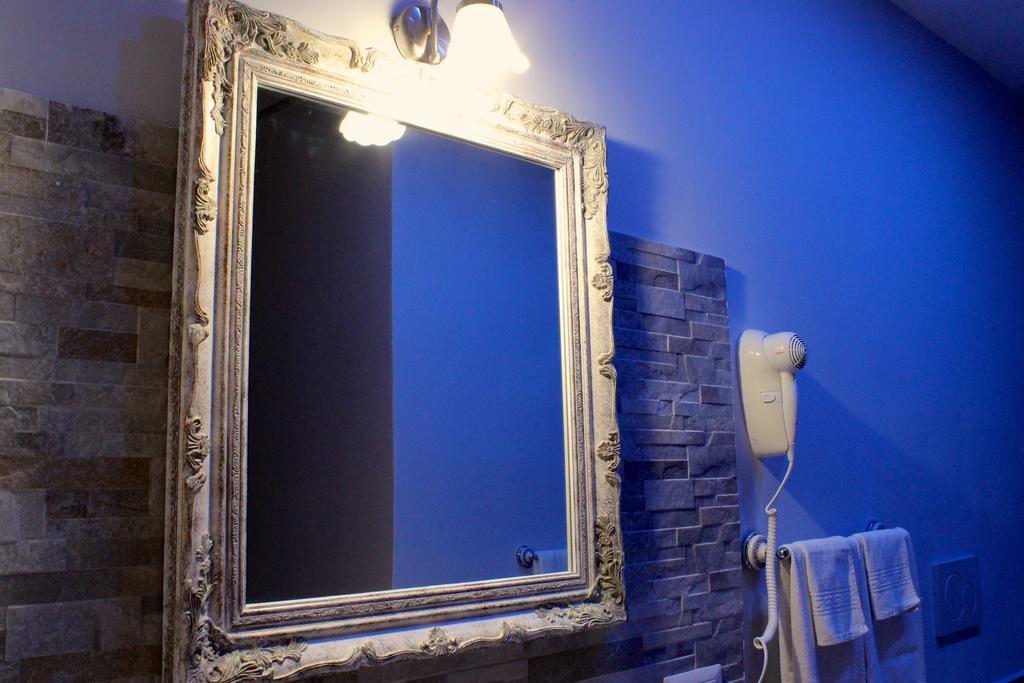 Il Castello Del Re Bed & Breakfast Битонто Стая снимка